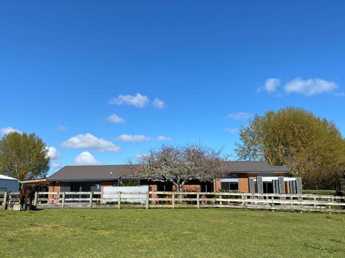 Bed and Breakfast Unique Equestrian Lifestyle Tamahere Экстерьер фото